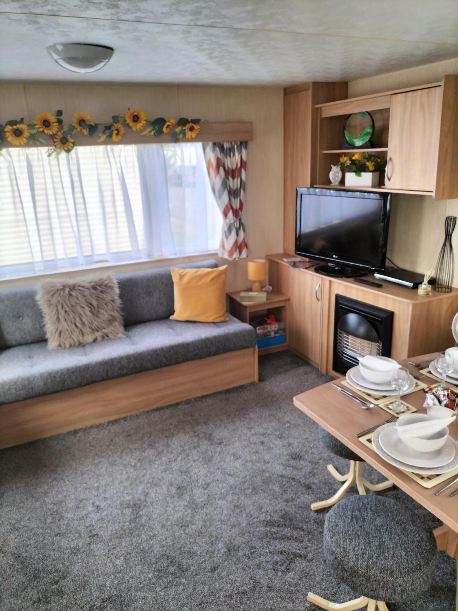 Meliden 3 Bedroom Caravan, Edi Rita, Robin Hood, Pet Friendly מראה חיצוני תמונה